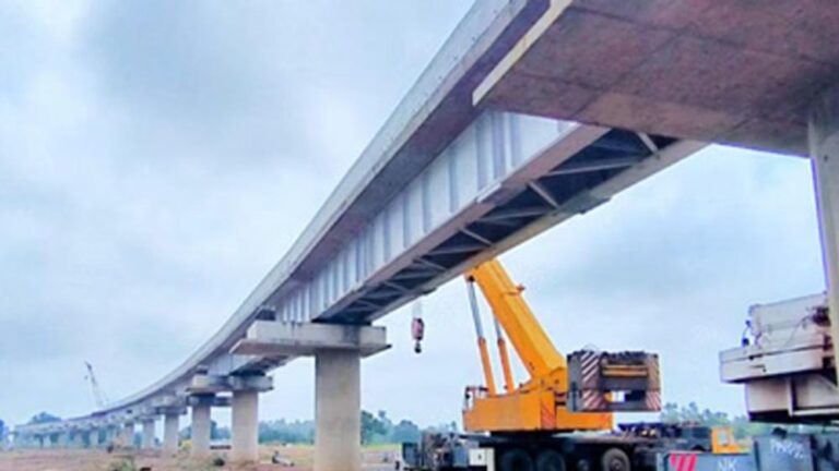 1800 करोड़ में बन रहा देश का सबसे लंबा रेल फ्लाईओवर, CG-MP के बीच नई ट्रेनें चलेंगी