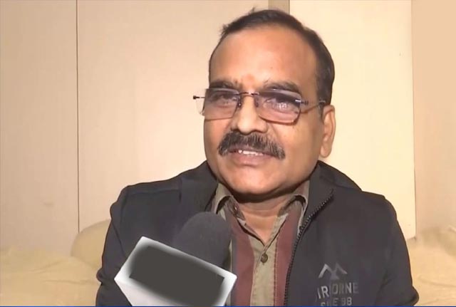 IAS संतोष वर्मा विवाद: ब्राह्मण समाज का विरोध जारी, GAD ने जारी किया कारण बताओ नोटिस