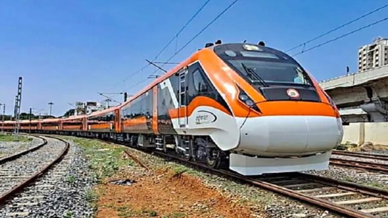 वंदे भारत स्लीपर ट्रेन होगी खास, रेलवे ने तैयार किया पूरा प्लान; जानें सुविधाएं