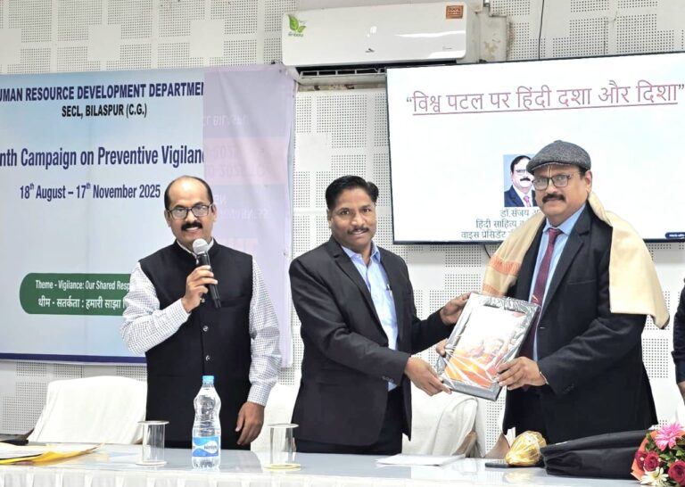 वैश्विक स्तर पर हिन्दी का भविष्य स्वर्णिम : डॉ संजय अनंत