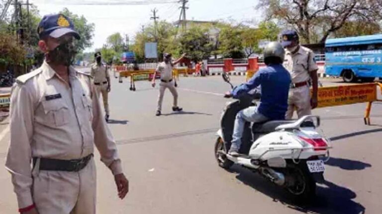 सड़क सुरक्षा सख्त: MP में बिना हेलमेट चलाने पर अब चालक और पीछे बैठने वाले दोनों का कटेगा चालान