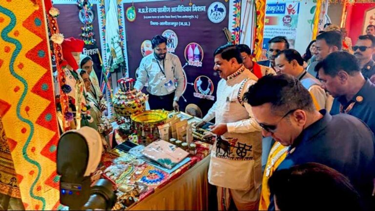 जनजातीय गौरव दिवस हमारे लिए दीवाली और होली की तरह : मुख्यमंत्री डॉ. यादव