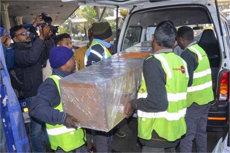 रोजी-रोटी की तलाश में गए मजदूरों की मौत: झारखंड के तीनों शव रांची एयरपोर्ट पहुंचे