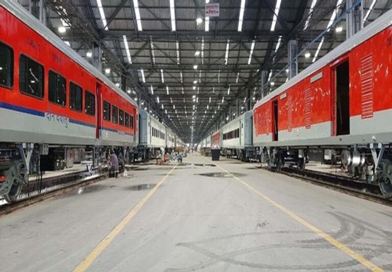 भारतीय रेलवे की नई उपलब्धि, हाई-टेक एलएचबी कोचों के उत्पादन में 18% की रिकॉर्ड बढ़ोतरी
