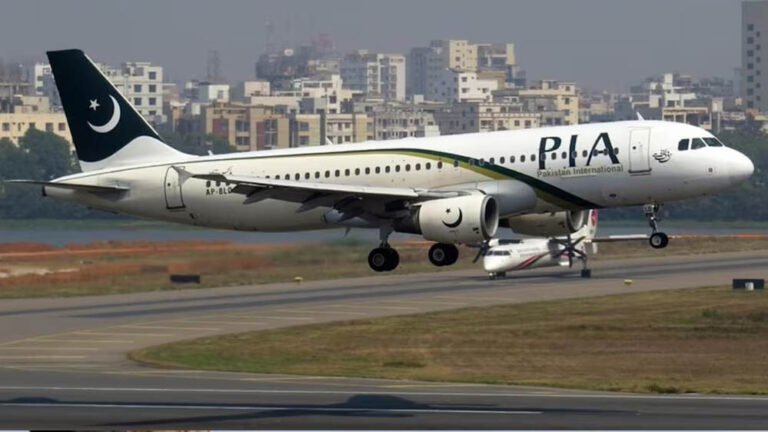 पाकिस्तान की सरकारी एयरलाइन PIA बिक गई 135 अरब में, जानिए किसने खरीदा और भारत से क्या नाता