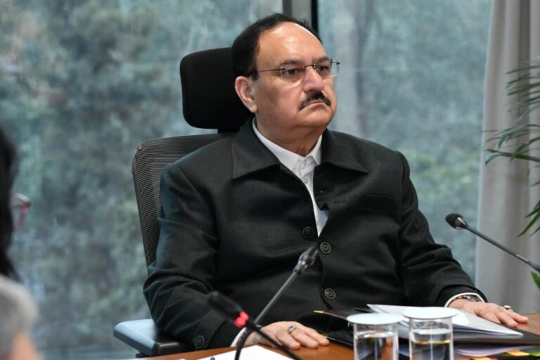 रायपुर : केंद्रीय स्वास्थ्य मंत्री नड्डा ने की प्रदेश की स्वास्थ्य स्थिति की उच्च स्तरीय समीक्षा