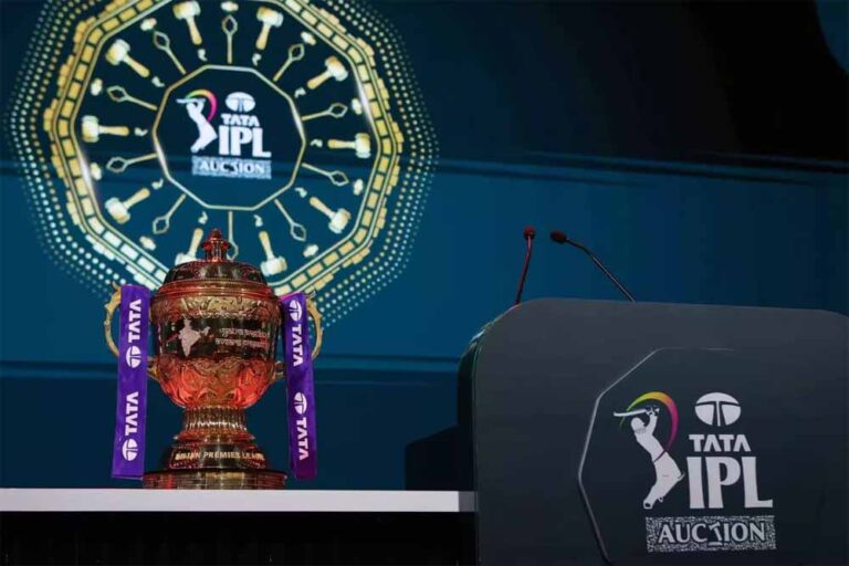 IPL Auction 2026: इन 10 टीमों ने जिन खिलाड़ियों पर लुटाए सबसे ज्यादा करोड़, देखें टॉप महंगे प्लेयर्स की पूरी लिस्ट