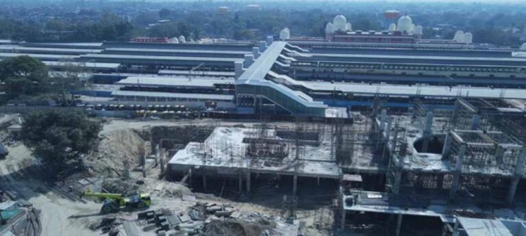 अमृत भारत स्टेशन योजना और ‘एक स्टेशन एक उत्पाद’ से यात्रियों व स्थानीय रोजगार को बढ़ावा