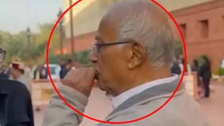 सिर्फ एक सिगरेट? पकड़े जाने पर भड़के ममता के सांसद, बयान ने बढ़ाया बवाल