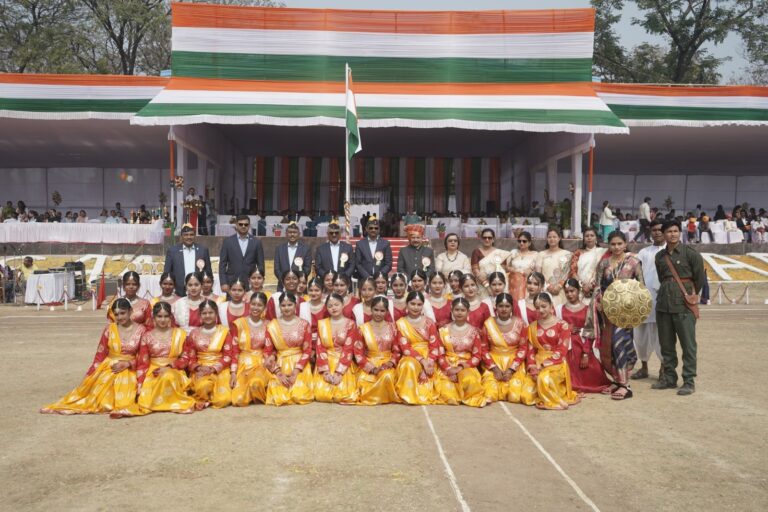 एसईसीएल मुख्यालय में हर्षोल्लास के साथ मनाया गया 77वां गणतंत्र दिवस