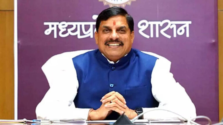 मध्य प्रदेश में अधिकारियों के प्रमोशन की बाढ़, मोहन यादव सरकार ने दिया न्यू ईयर गिफ्ट