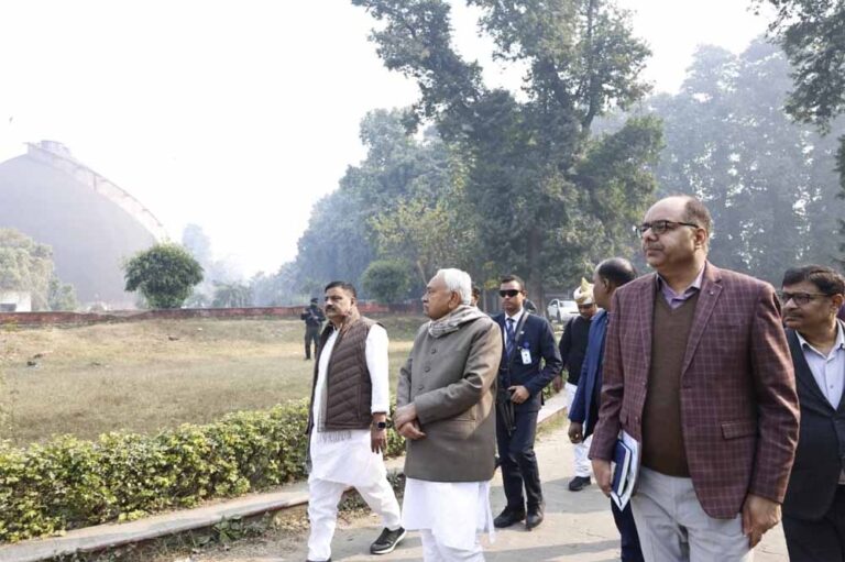 सीएम नीतीश ने गोलघर परिसर का किया निरीक्षण, संरक्षण और विकास को लेकर अधिकारियों को दिए अहम निर्देश