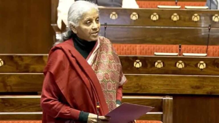 बजट सत्र 2026: वित्त मंत्री निर्मला सीतारमण ने लोकसभा में पेश किया आर्थिक सर्वे 2025-26