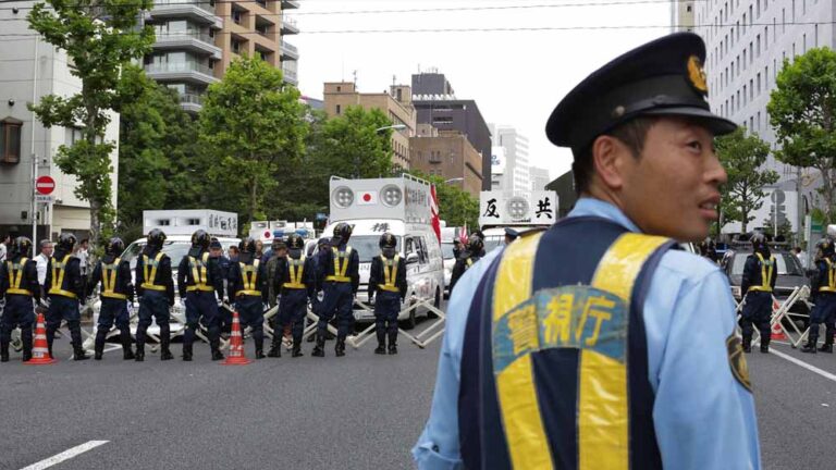 टोक्यो में महिलाओं से छेड़छाड़ का मामला, पाकिस्तानी नागरिक समेत 5 आरोपी गिरफ्तार