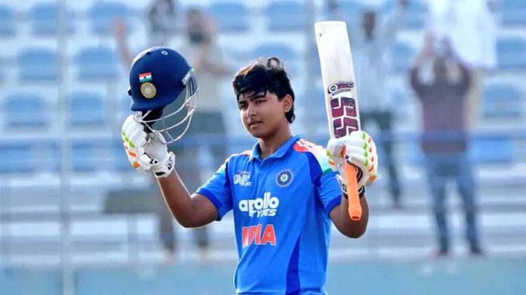 टीम इंडिया के लिए तैयार वैभव सूर्यवंशी? वर्ल्ड क्रिकेट में धूम मचाने को तैयार 14 साल का स्टार