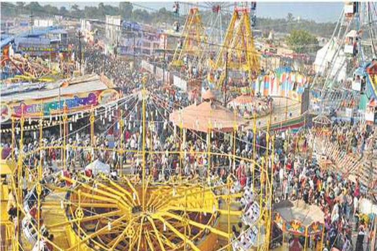 आरटीओ टैक्स में छूट पर ‘ब्रेक’ ने रोकी गाड़ियों की रफ्तार, ग्वालियर व्यापार मेले में अटका करोड़ों का कारोबार