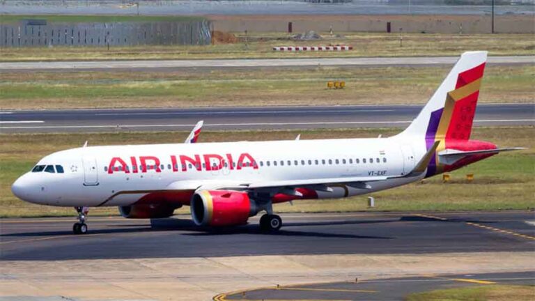 अजित पवार हादसे के बाद Air India की उड़ान में दूसरा तनाव: 10 मिनट हवा में हिचकोले, कांग्रेस नेता सुरक्षित