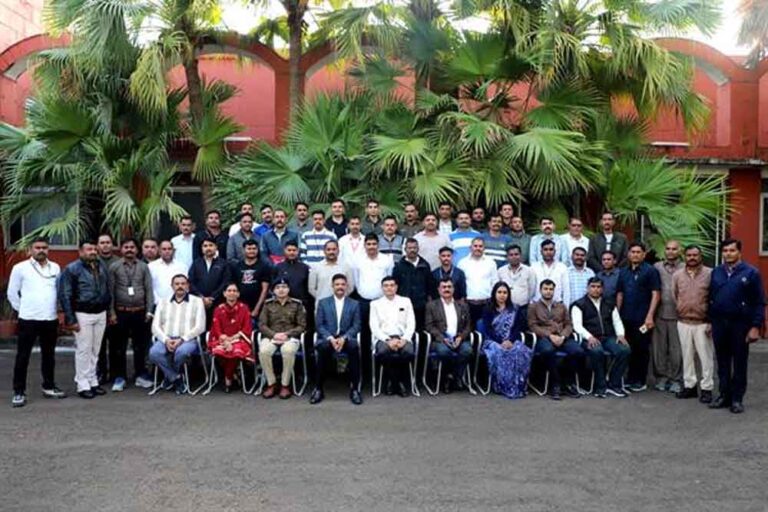 दो दिवसीय सुरक्षित वाहन चालन कोर्स संपन्न