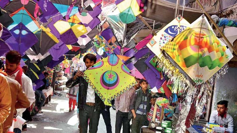 जयपुर में पतंग बिक्री से ₹18 करोड़ का कारोबार, मकर संक्रांति पर व्यापारियों के चेहरे खिले