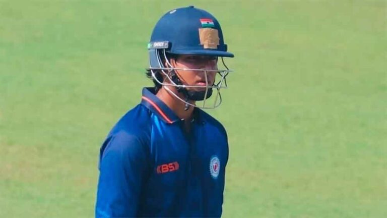 वैभव सूर्यवंशी का शतकीय तूफान, साउथ अफ्रीका की गेंदबाज़ी उड़ी