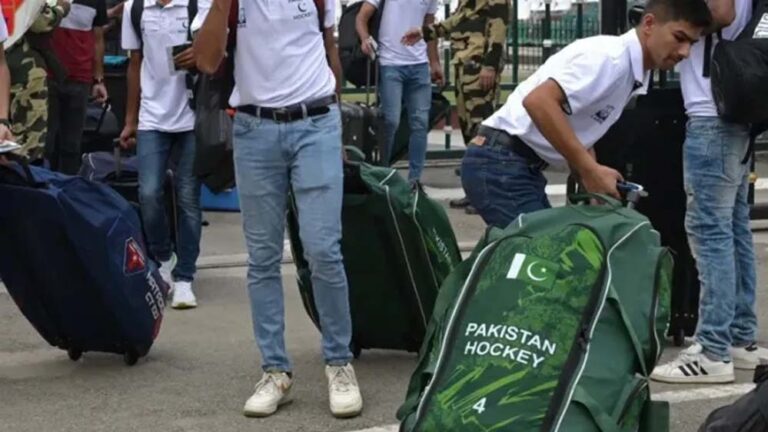 बर्तन मांजकर खेलने उतरे पाकिस्तानी खिलाड़ी, वतन वापसी पर कप्तान का गुस्सा फूटा