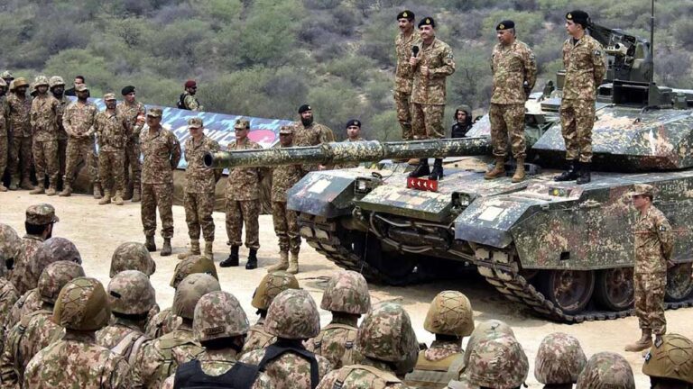 बढ़ती मुसीबतों में घिरे Asim Munir, भारत तनाव के बीच BLA हमले और अफगान मोर्चे की चुनौती