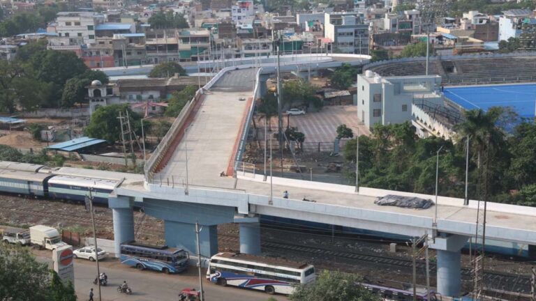 ऐशबाग ब्रिज 90 नहीं, 119 डिग्री का है: PWD मंत्री ने विधानसभा में कहा- ‘विकसित देशों में भी होते हैं ऐसे पुल’