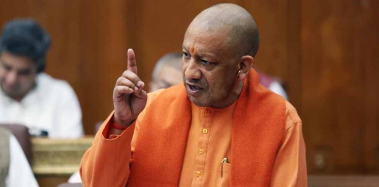 सीएम योगी का बड़ा ऐलान: शिक्षामित्रों को 18 हजार और अनुदेशकों को 17 हजार रुपये मासिक मानदेय