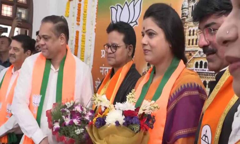 मुंबई में पहली बार बीजेपी का मेयर, रितु तावड़े संभालेंगी पद, शिंदे की शिवसेना को डिप्टी मेयर की जिम्मेदारी