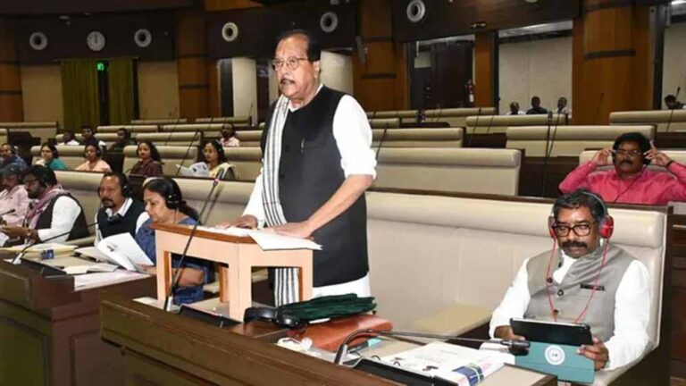 झारखंड में 1.58 लाख करोड़ का बजट पेश, पढ़ाई से लेकर दवाई तक कई एलान