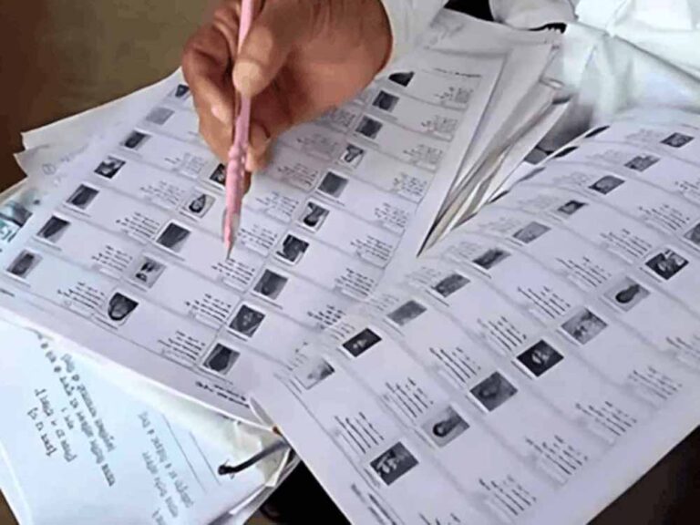भोपाल में SIR में 2.96 लाख पत्रकों में मिली तार्किक विसंगतियां, मतदाताओं को देने होंगे दस्तावेज