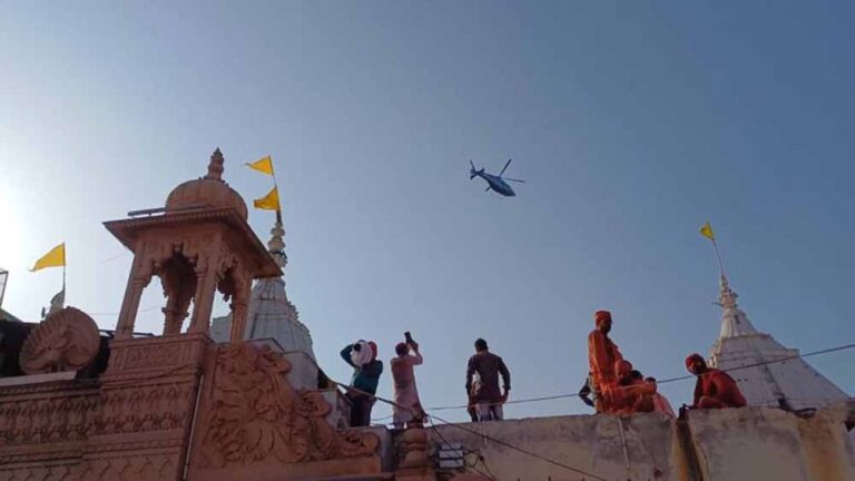 रंगोत्सव 2026: नंदगांव के हुरियारों पर बरसाना में बरसीं प्रेम की लाठियां, परंपरा का उड़ा गुलाल