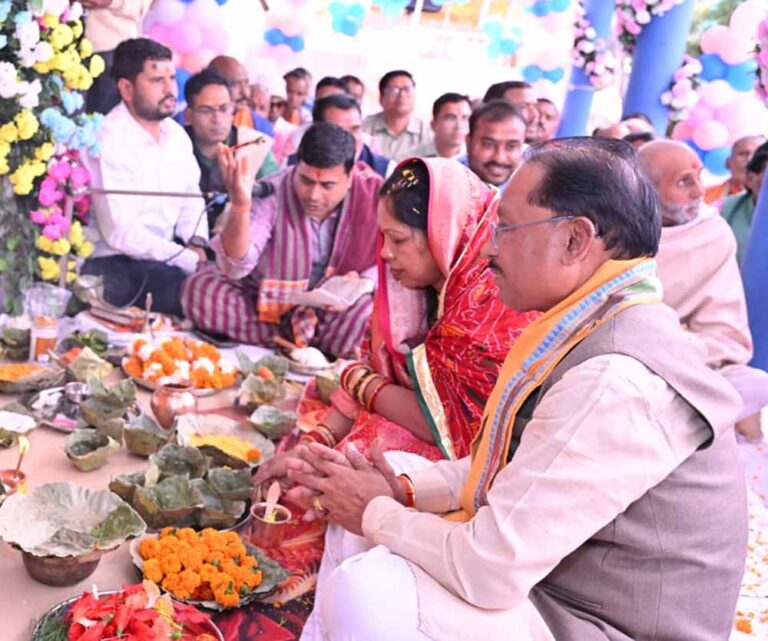 माँ का आशीर्वाद और अपार जनस्नेह : बगिया में आत्मीयता के साथ मना मुख्यमंत्री का जन्मदिन