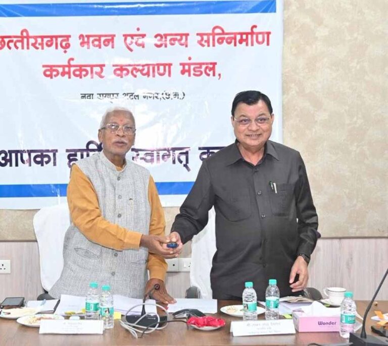 बीते दो वर्षों में 800 करोड़ से अधिक की राशि श्रमिकों के खातों में जमा