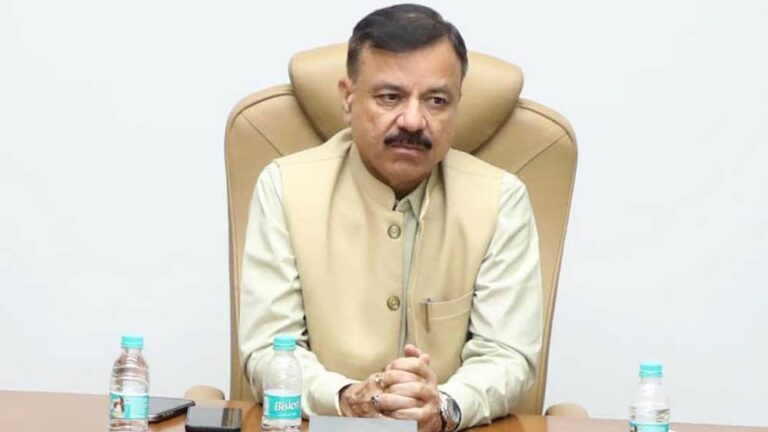 7 दिन गायब? नौकरी जाएगी! शिक्षा विभाग का सख्त फरमान, मंत्री बोले– लापरवाही बर्दाश्त नहीं