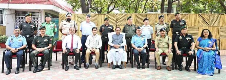 CM साय से NDC ट्रेनी अधिकारियों की मुलाकात, बोले – डबल इंजन सरकार ने खत्म किया नक्सलवाद