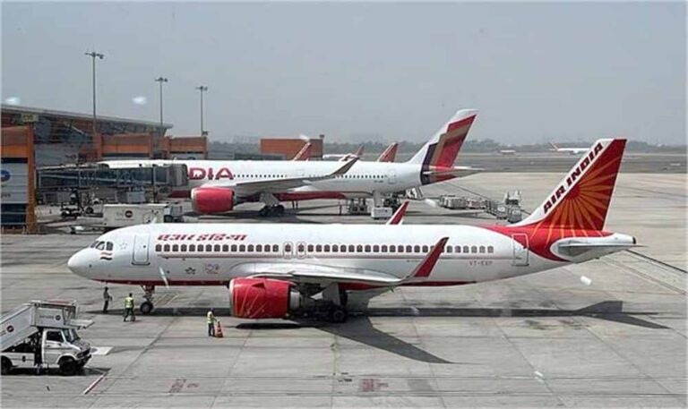 1 मई से सख्ती: अनफिट क्रू की उड़ानों पर रोक, बढ़ता वजन अब सैलरी पर डालेगा असर