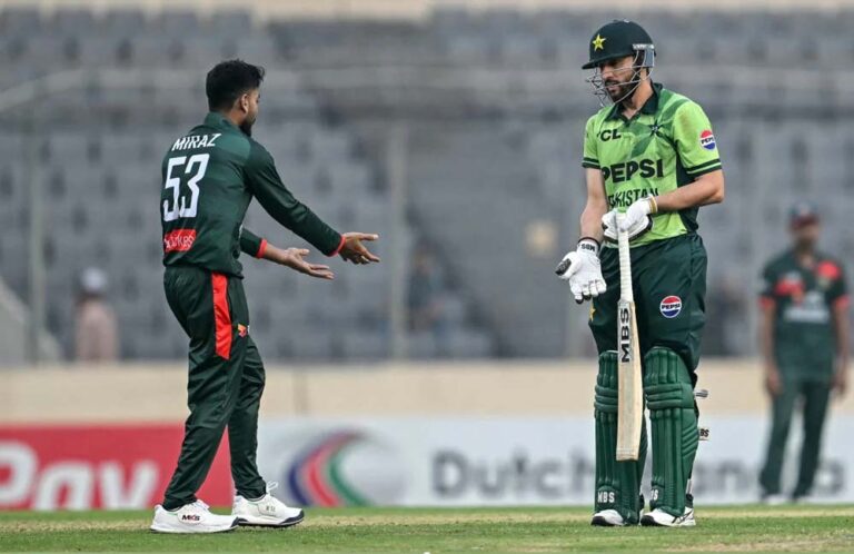 ICC का कड़ा एक्शन: पाकिस्तानी बल्लेबाज सलमान अली आगा को फटकार, जुड़ा डिमेरिट पॉइंट