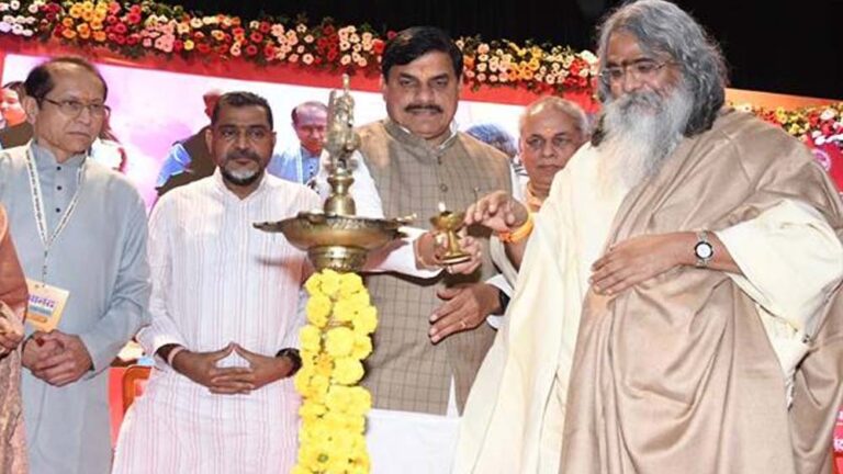 आनंद एक ऐसी सुखानुभूति है, जो अर्थ क्रय से नहीं, अंतस से होती है अनुभूत : मुख्यमंत्री डॉ. यादव