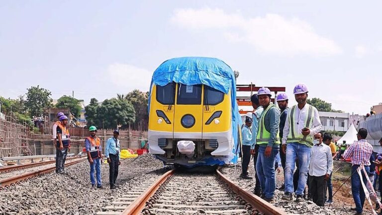 इंदौर मेट्रो के दूसरे फेज का हुआ फाइनल टेस्ट, स्टेशन मैनेजमेंट से लेकर इमरजेंसी ब्रेक तक की जांच