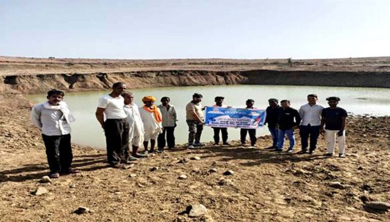प्रधानमंत्री कृषि सिंचाई योजना के तहत स्टॉप डैम और चेक डैम की मरम्मत व नवीनीकरण होंगे