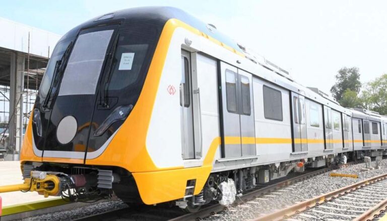 कैंट से आगरा कॉलेज तक सितंबर तक दौड़ेगी मेट्रो, काम में तेजी; जानें नया अपडेट