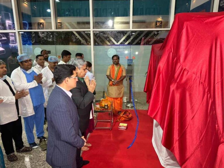 बालको मेडिकल सेंटर में रोबोटिक सर्जरी की शुरुआत, अब प्रदेश में ही होगी कैंसर की एडवांस इलाज सुविधा