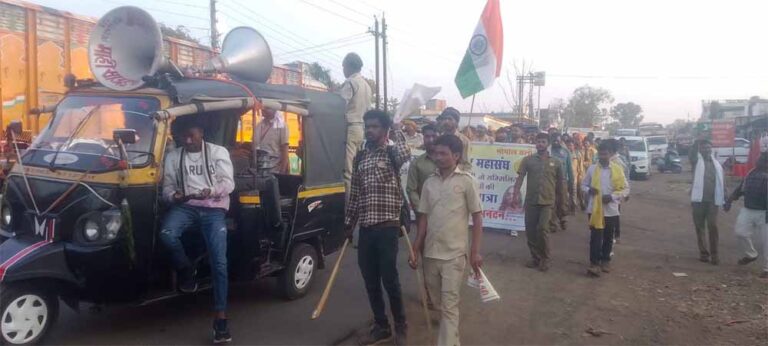 मध्य प्रदेश ड्राइवर महासंघ के द्वारा निकल गई पदयात्रा व रैली