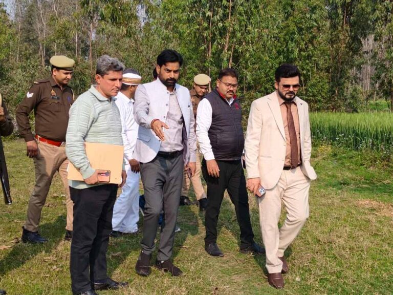 सीएम योगी के निर्देश पर प्रदेश भर में शत-प्रतिशत फार्मर आईडी बनाने के लिए 1 जनवरी से चलाया जा रहा विशेष अभियान