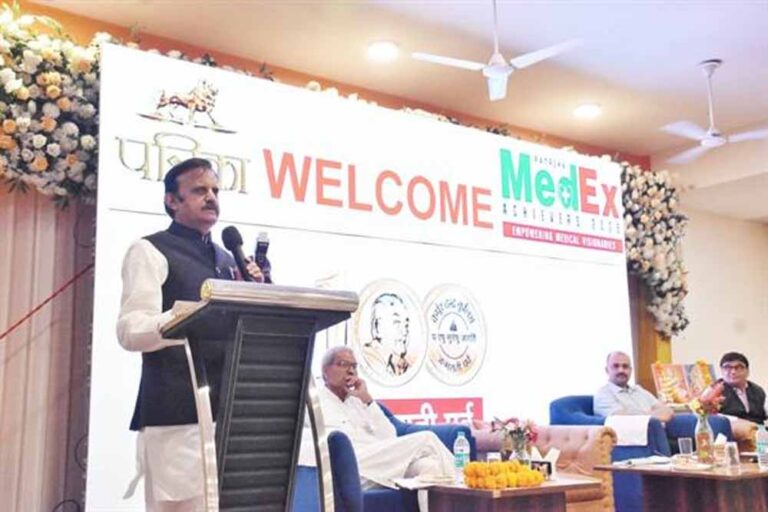 डॉक्टर सेवाभाव से मरीज का करें इलाज : उप मुख्यमंत्री शुक्ल जी मीडिया समूह के कार्यक्रम में रीवा शहर के डॉक्टर्स का किया सम्मान