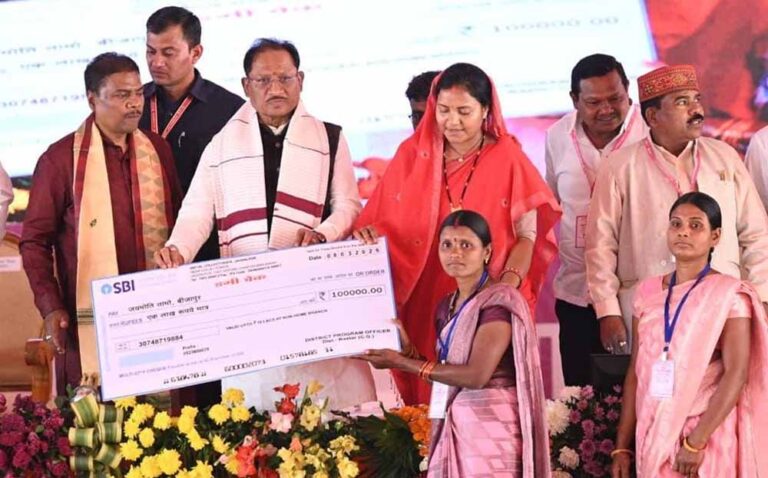 महतारी वंदन योजना से मातृशक्ति को मिला आर्थिक संबल : मुख्यमंत्री विष्णु देव साय