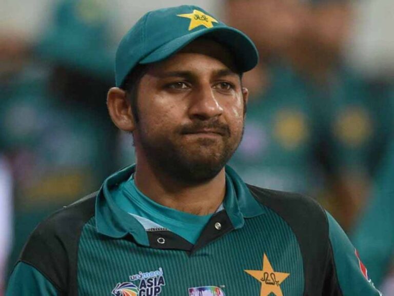 सरफराज अहमद ने इंटरनेशनल क्रिकेट से लिया संन्यास, बाबर आजम का जिक्र कर याद किया करियर