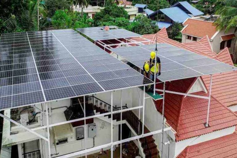 प्रधानमंत्री सूर्य घर मुफ्त बिजली योजना के तहत यूपी में रिकॉर्ड इंस्टॉलेशन, फरवरी में 35,804 रूफटॉप प्लांट स्थापित