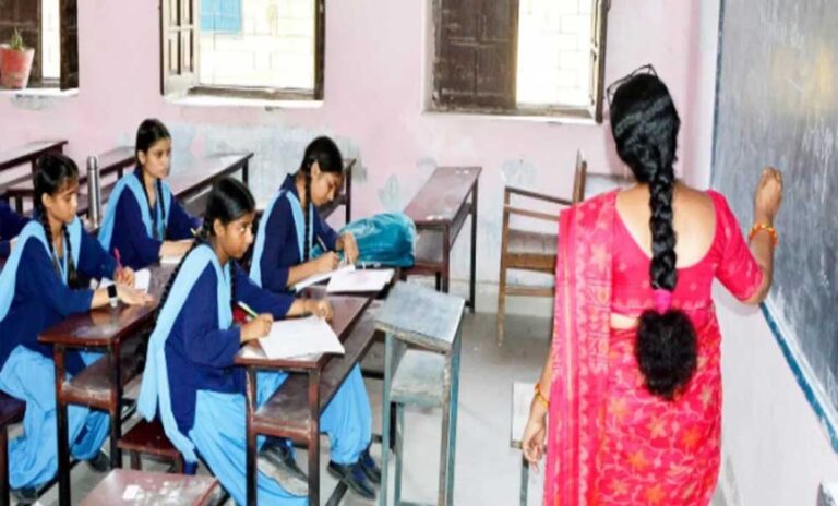 TET अनिवार्यता के विरोध में 4 अप्रैल को दिल्ली में बड़ा प्रदर्शन, छत्तीसगढ़ से 25 हजार शिक्षक होंगे शामिल